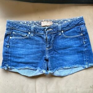 Paige low waisted cut off jean shorts size 29